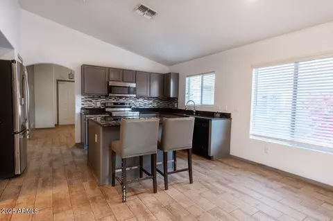 7780 N 57th Dr, Glendale, AZ 85301