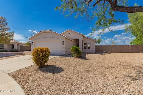 7064 W Gardenia Ave, Glendale, AZ 85303