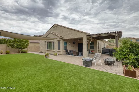 17456 W Hedgehog Pl, Surprise, AZ 85387