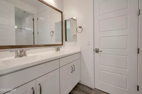 Bath - 5727 E Sayan St, Mesa, AZ 85215 photo 5 of 5