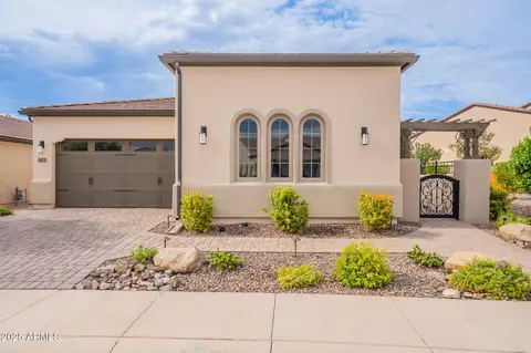 472 E Bracciano Ave, San Tan Valley, AZ 85140