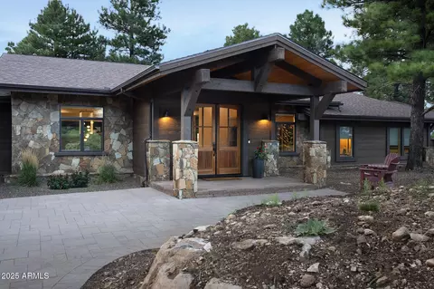 1620 E Castle Hills Dr, Flagstaff, AZ 86005