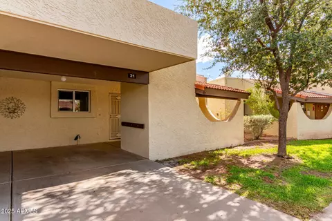 131 N Higley Rd #21, Mesa, AZ 85205