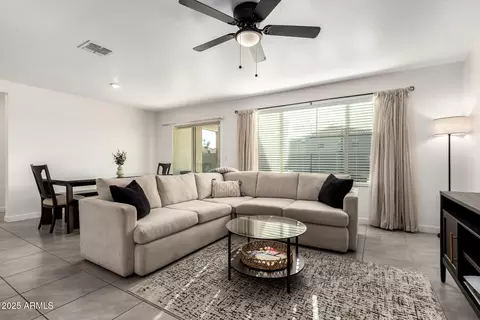 Living - 5814 S 23rd Dr, Phoenix, AZ 85041 photo 1 of 3