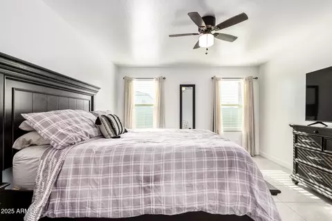 Bedroom - 5814 S 23rd Dr, Phoenix, AZ 85041 photo 3 of 5