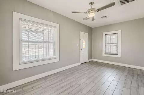 Living - 1014 S 2nd St, Phoenix, AZ 85004 photo 2 of 8