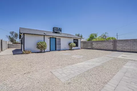 Exterior - 1014 S 2nd St, Phoenix, AZ 85004 photo 12 of 13