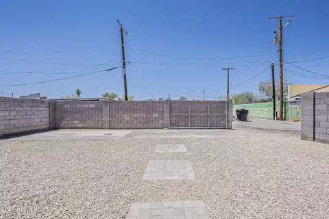 Exterior - 1014 S 2nd St, Phoenix, AZ 85004 photo 7 of 13