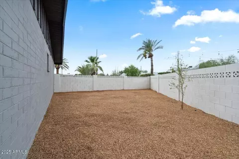 Exterior - 1102 E Redondo Cir, Tempe, AZ 85282 photo 3 of 6