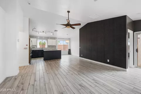 Living - 4130 E Chambers St, Phoenix, AZ 85040 photo 5 of 5