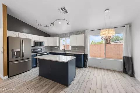 Kitchen - 4130 E Chambers St, Phoenix, AZ 85040 photo 2 of 4