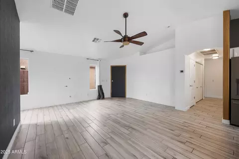 Living - 4130 E Chambers St, Phoenix, AZ 85040 photo 2 of 5