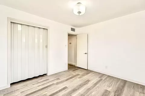 Bedroom - 2150 W State Ave, Phoenix, AZ 85021 photo 4 of 9
