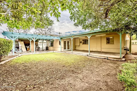 Exterior - 2150 W State Ave, Phoenix, AZ 85021 photo 3 of 5