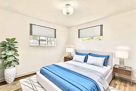 Bedroom - 2150 W State Ave, Phoenix, AZ 85021 photo 3 of 9
