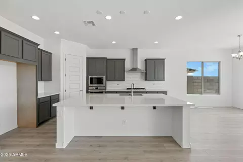 20093 W El Nido Ln, Litchfield Park, AZ 85340
