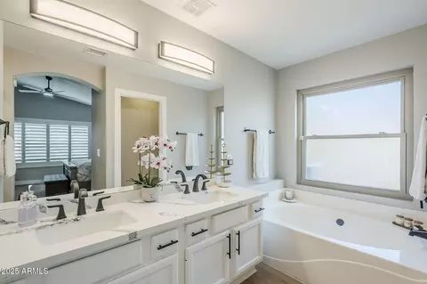 Bath - 3112 E Millbrae Ln, Gilbert, AZ 85234 photo 1 of 2