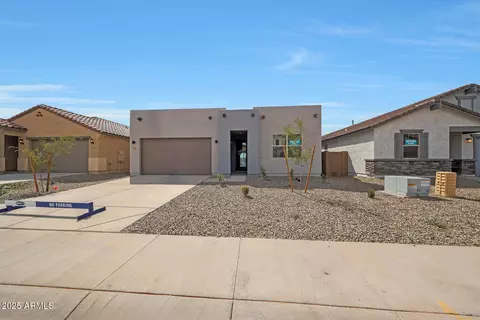 779 W Riparian Dr, San Tan Valley, AZ 85140