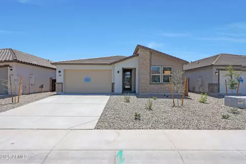 839 W Riparian Dr, San Tan Valley, AZ 85140