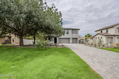 13134 N Founders Park Blvd, Surprise, AZ 85379