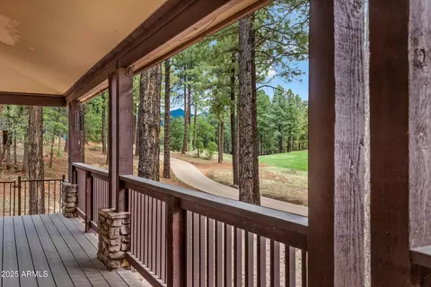 4240 S Lariat Loop, Flagstaff, AZ 86005 photo 2