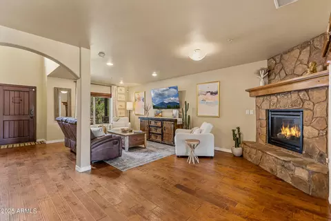 4240 S Lariat Loop, Flagstaff, AZ 86005 photo 3