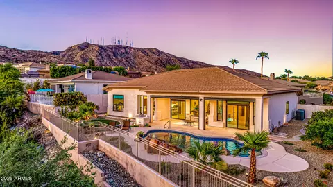 Exterior - 116 E Desert Wind Dr, Phoenix, AZ 85048 photo 9 of 10