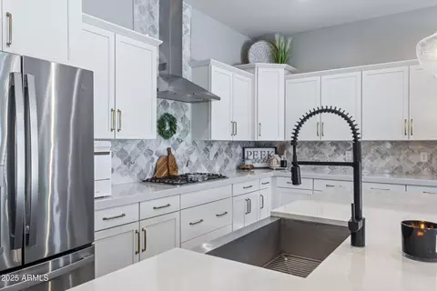 1175 W Layland Ave, Queen Creek, AZ 85140