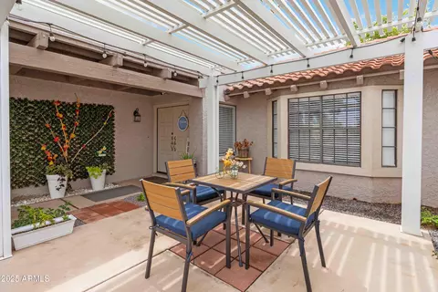 Exterior - 347 E Hope St, Mesa, AZ 85201 photo 4 of 14