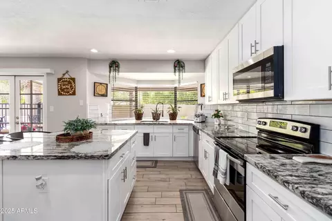 Kitchen - 347 E Hope St, Mesa, AZ 85201 photo 5 of 6