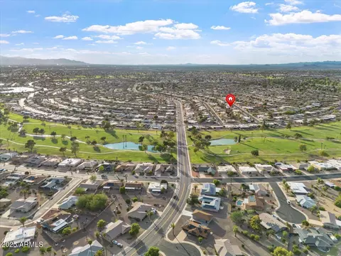 9429 W Rolling Hills Dr, Sun City, AZ 85351