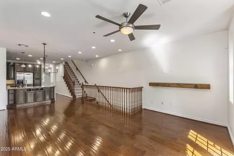 Living - 4391 N 24th Pl, Phoenix, AZ 85016 photo 3 of 3