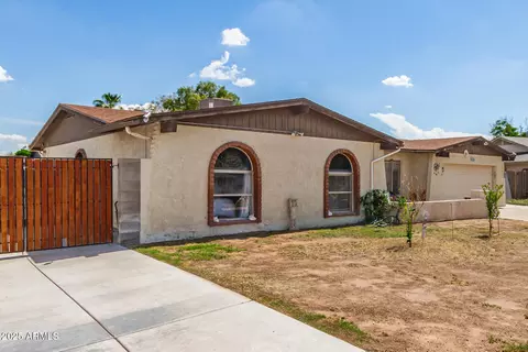 4601 W Golden Ln, Glendale, AZ 85302