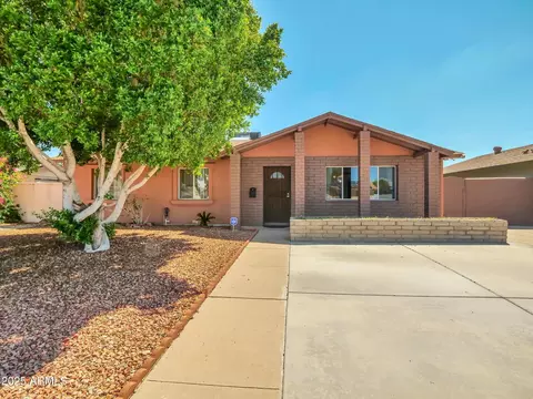 3421 W Country Gables Dr, Phoenix, AZ 85053