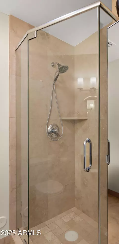 Bath - 2423 E Marshall Ave, Phoenix, AZ 85016 photo 7 of 8