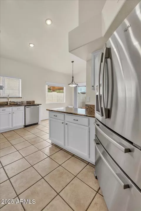 4307 E South Fork Dr, Phoenix, AZ 85044 photo 7