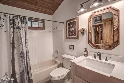 Bath - 3865 N Hunt Dr, Pine, AZ 85544 photo 1 of 3