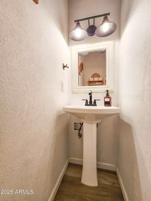Bath - 3865 N Hunt Dr, Pine, AZ 85544 photo 2 of 3