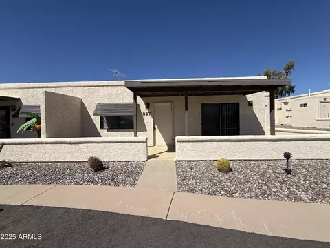 827 E Lancaster Cir, Florence, AZ 85132