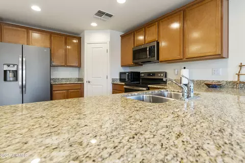 Kitchen - 1740 E 16th Ave, Apache Junction, AZ 85119 photo 3 of 4