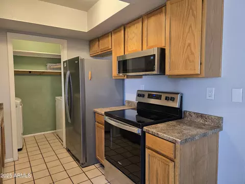 Kitchen - 4412 E Riverside St, Phoenix, AZ 85040 photo 1 of 3