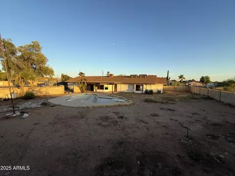 3714 W Behrend Dr, Glendale, AZ 85308