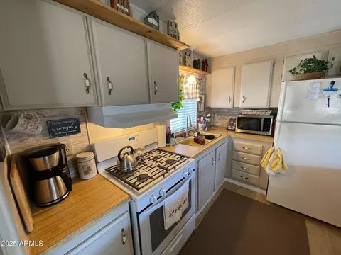 980 E Broadway Ave #15, Apache Junction, AZ 85119 photo 8