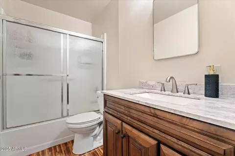 Bath - 129 E Monte Way, Phoenix, AZ 85042 photo 2 of 3