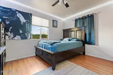 Bedroom - 129 E Monte Way, Phoenix, AZ 85042 photo 4 of 5