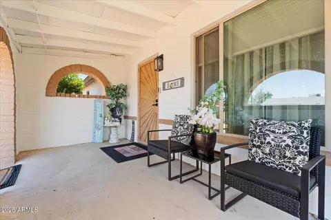 Exterior - 129 E Monte Way, Phoenix, AZ 85042 photo 3 of 7