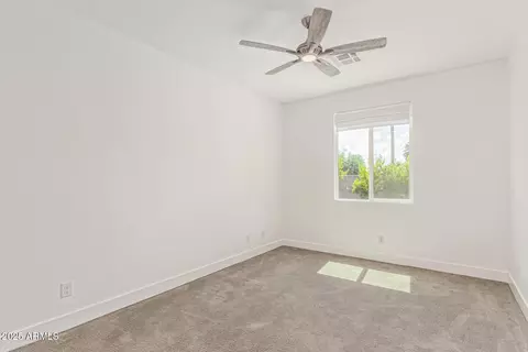Bedroom - 3841 E Devonshire Ave, Phoenix, AZ 85018 photo 4 of 13