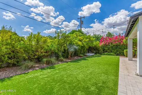 Exterior - 3841 E Devonshire Ave, Phoenix, AZ 85018 photo 5 of 6