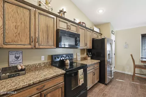 Kitchen - 3635 E Graythorn Way, Coolidge, AZ 85128 photo 4 of 4