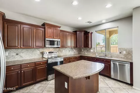 2762 E Clifton Ave, Gilbert, AZ 85295 photo 3